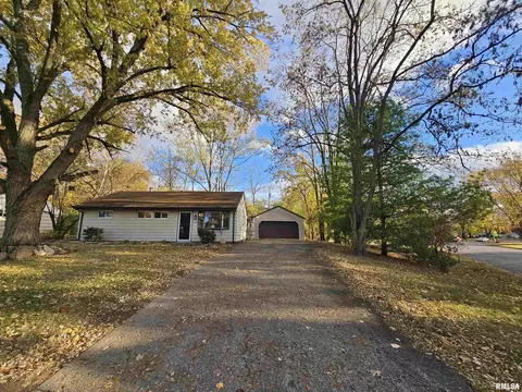 5202 N Ronald Rd, Peoria, IL 61614
