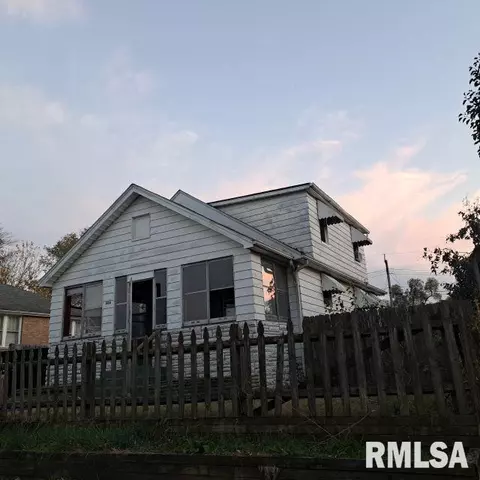 504 Illinois St, Pekin, IL 61554