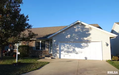 205 Marvin Ct, Germantown Hills, IL 61548