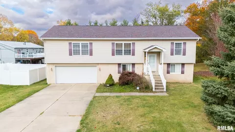 115 Webster Ln, East Peoria, IL 61611
