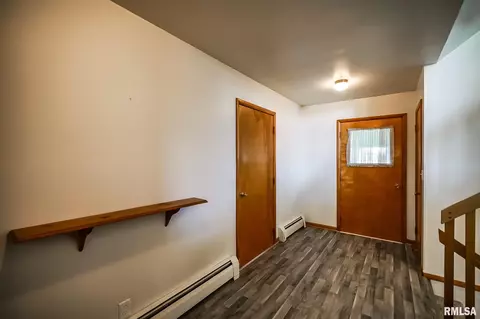 706 W Jackson St, Abingdon, IL 61410 photo 35