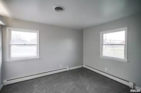 706 W Jackson St, Abingdon, IL 61410 photo 26