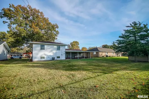 706 W Jackson St, Abingdon, IL 61410 photo 6