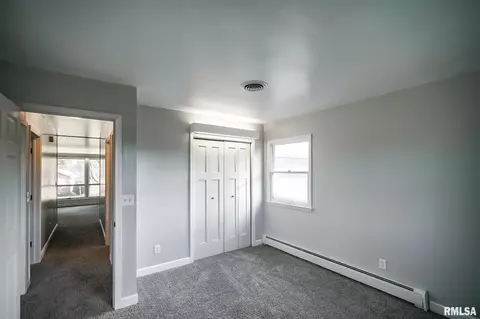 706 W Jackson St, Abingdon, IL 61410 photo 27