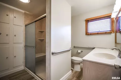 706 W Jackson St, Abingdon, IL 61410 photo 30