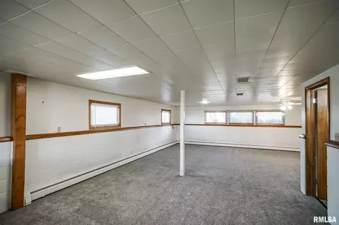 706 W Jackson St, Abingdon, IL 61410 photo 53