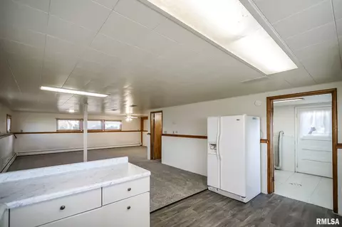 706 W Jackson St, Abingdon, IL 61410 photo 48
