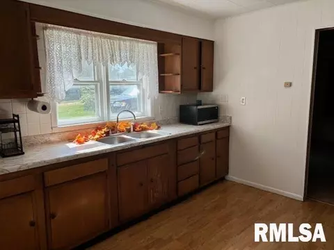 214 Albert St, Washington, IL 61571 photo 6