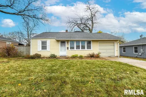 4400 N Independence Ave, Peoria, IL 61614