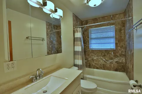 1818 W Wilhelm Rd, Dunlap, IL 61525 photo 31