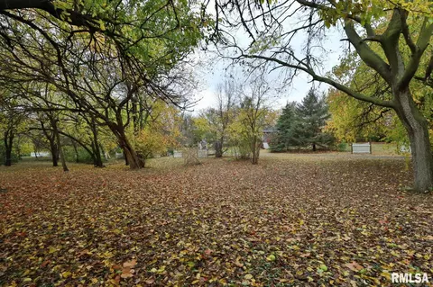 1818 W Wilhelm Rd, Dunlap, IL 61525 photo 9