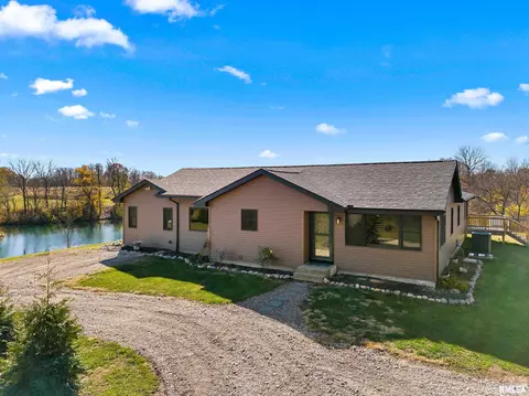 28735 E Northrup Rd, Trivoli, IL 61569
