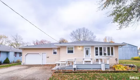 204 Coriell St, Green Valley, IL 61534