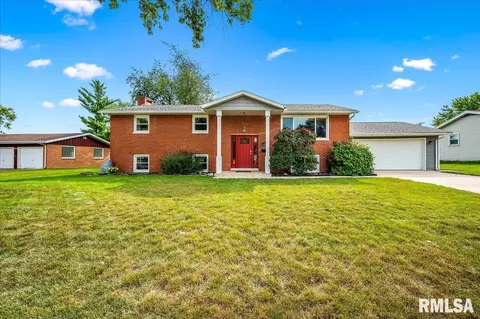 312 N Nebraska Ave, Morton, IL 61550