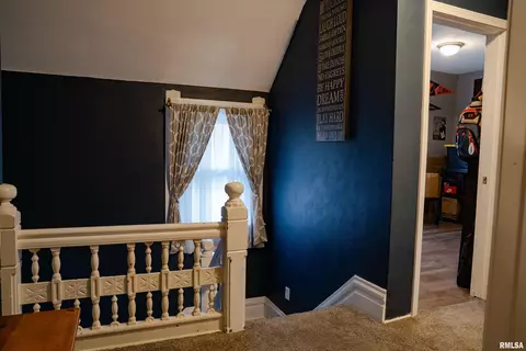 843 E Walnut St, Canton, IL 61520 photo 23