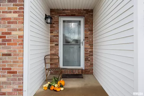 5504 W Brookmere St, Edwards, IL 61528 photo 5