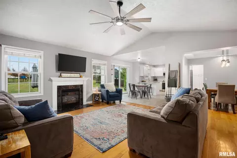 5504 W Brookmere St, Edwards, IL 61528 photo 8