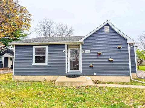 122 Brow Dr, East Peoria, IL 61611