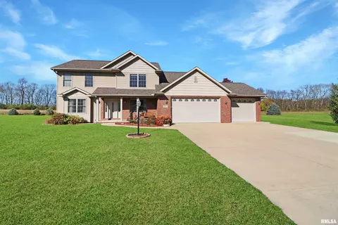 14013 N River Crest Dr, Chillicothe, IL 61523