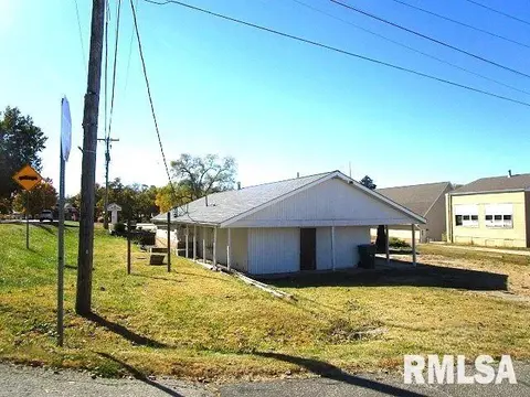 410 W Illinois St, Spring Bay, IL 61611