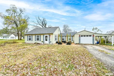 6 Oak Ln, North Pekin, IL 61554