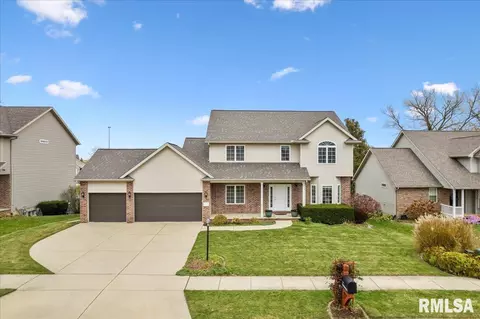 717 S Breckenridge Dr, Dunlap, IL 61525