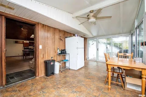 496 County Road 2570 E Rd, El Paso, IL 61738 photo 7
