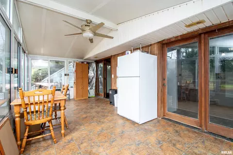 496 County Road 2570 E Rd, El Paso, IL 61738 photo 8