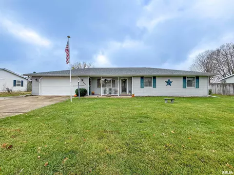 622 Patricia Ln, Henry, IL 61537