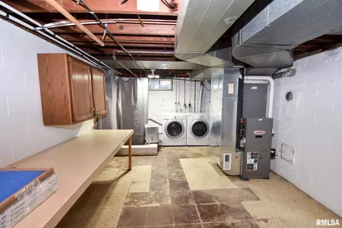1015 E Adams St, Washington, IL 61571 photo 30