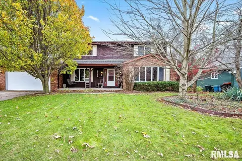 2812 W Knollwood Ct, Peoria, IL 61604