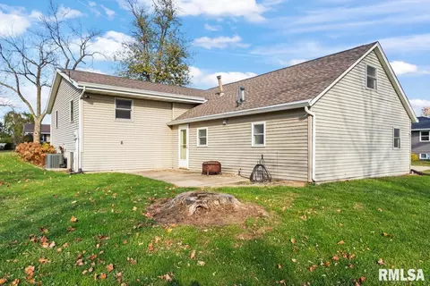 405 E Robinson St, Goodfield, IL 61742 photo 33