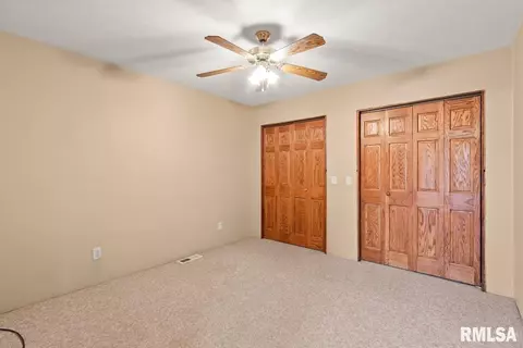 405 E Robinson St, Goodfield, IL 61742 photo 17