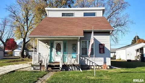 1006 S 7th Ave, Canton, IL 61520