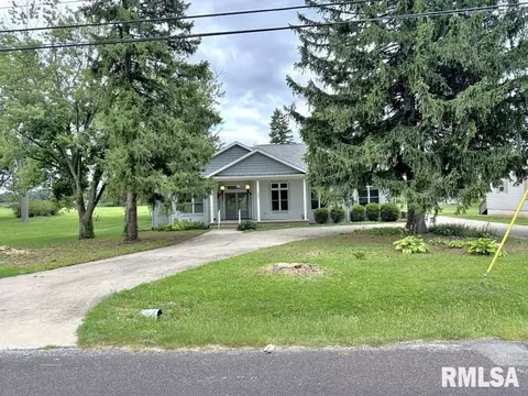 300 Lilac Ln, East Peoria, IL 61611