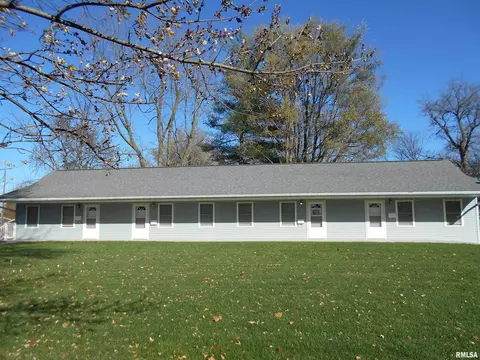 537 N Washington St, Bushnell, IL 61422