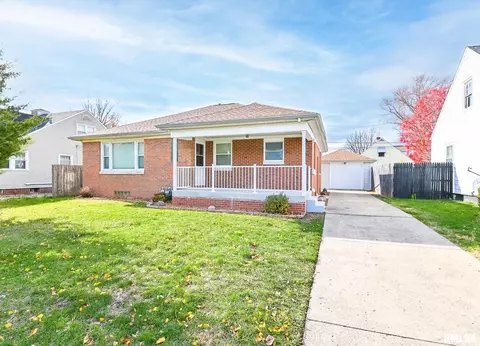 723 N St Anthony Pl, West Peoria, IL 61604