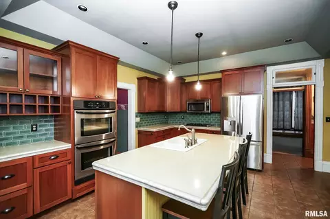 501 S Darst St, Eureka, IL 61530 photo 5