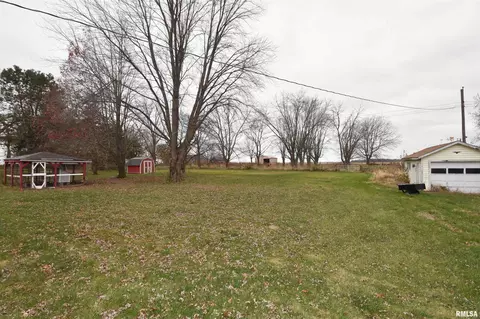 885 State Route 121, Mount Pulaski, IL 62548 photo 25