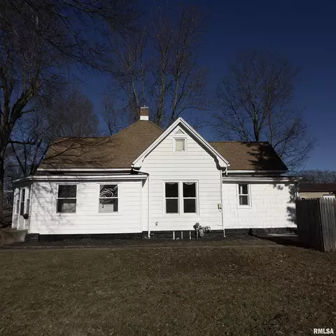 200 N Washington St, Manito, IL 61546