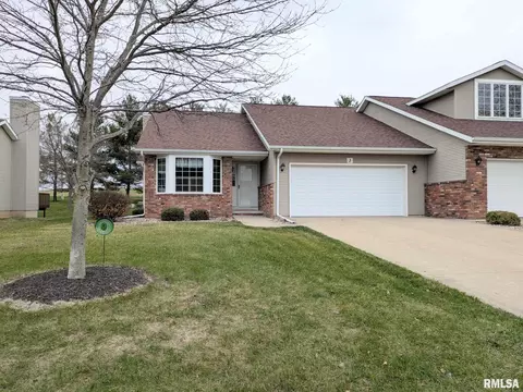 3 Heather Ct, Washington, IL 61571