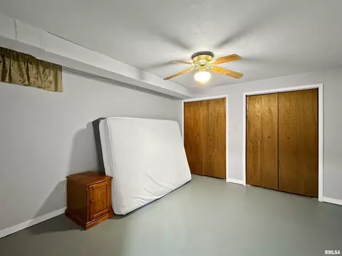 112 E Pine St, Metamora, IL 61548 photo 30