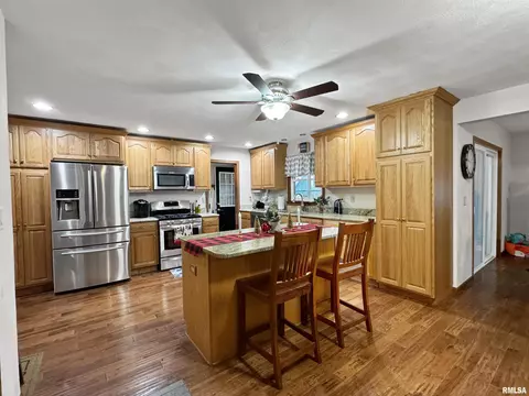 112 E Pine St, Metamora, IL 61548 photo 14