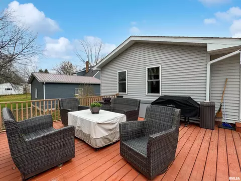 112 E Pine St, Metamora, IL 61548 photo 34