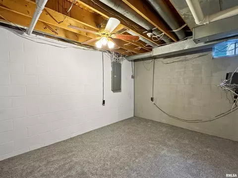 112 E Pine St, Metamora, IL 61548 photo 32
