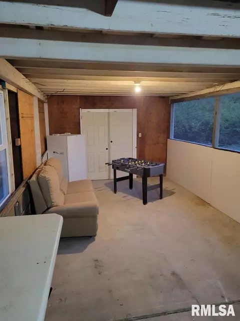 Exterior - 216 Lamoine St, Macomb, IL 61455 photo 3 of 3