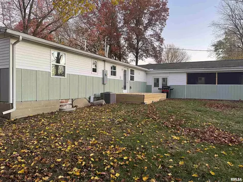 Other - 216 Lamoine St, Macomb, IL 61455 photo 2 of 4