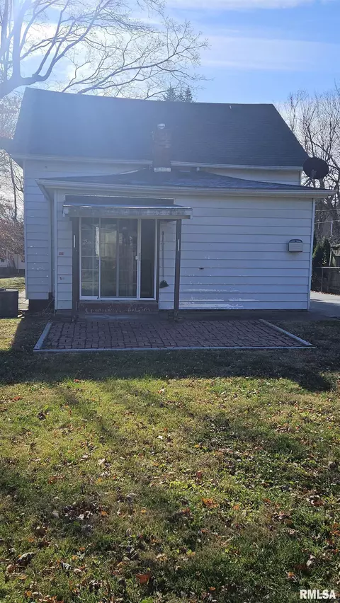 375 W Pine St, Canton, IL 61520 photo 28