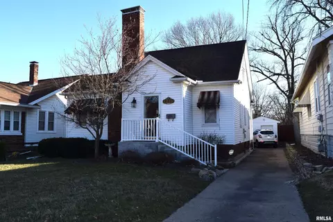 1216 W Macqueen Ave, Peoria, IL 61604