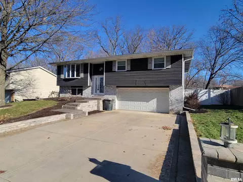 12 Cracklewood Ct, East Peoria, IL 61611